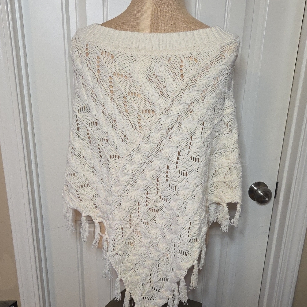 Cream Knitted Tassel Poncho Sweater - Picture 2 of 6